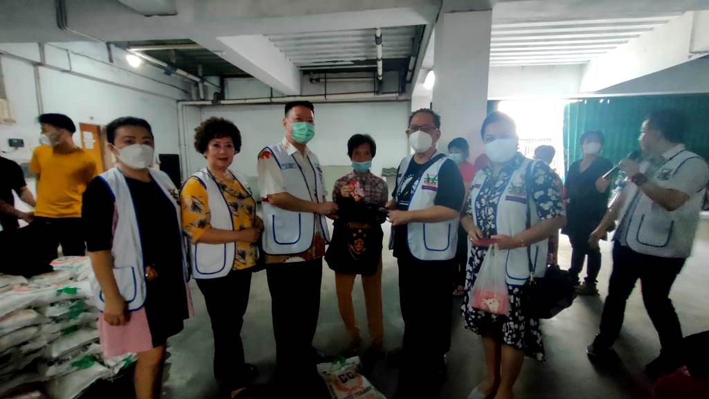 Sambut Perayaan Imlek, Perkumpulan Teochew Bersatu Medan Bagikan 100 Paket Bantuan