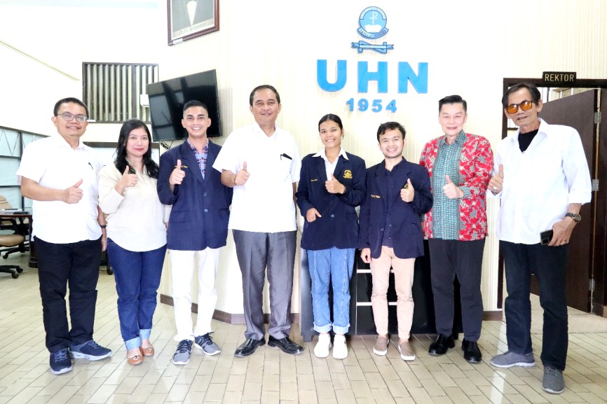 Keren! Mahasiswa UHN Medan Ikuti Kompetisi Debat Mahasiswa Indonesia